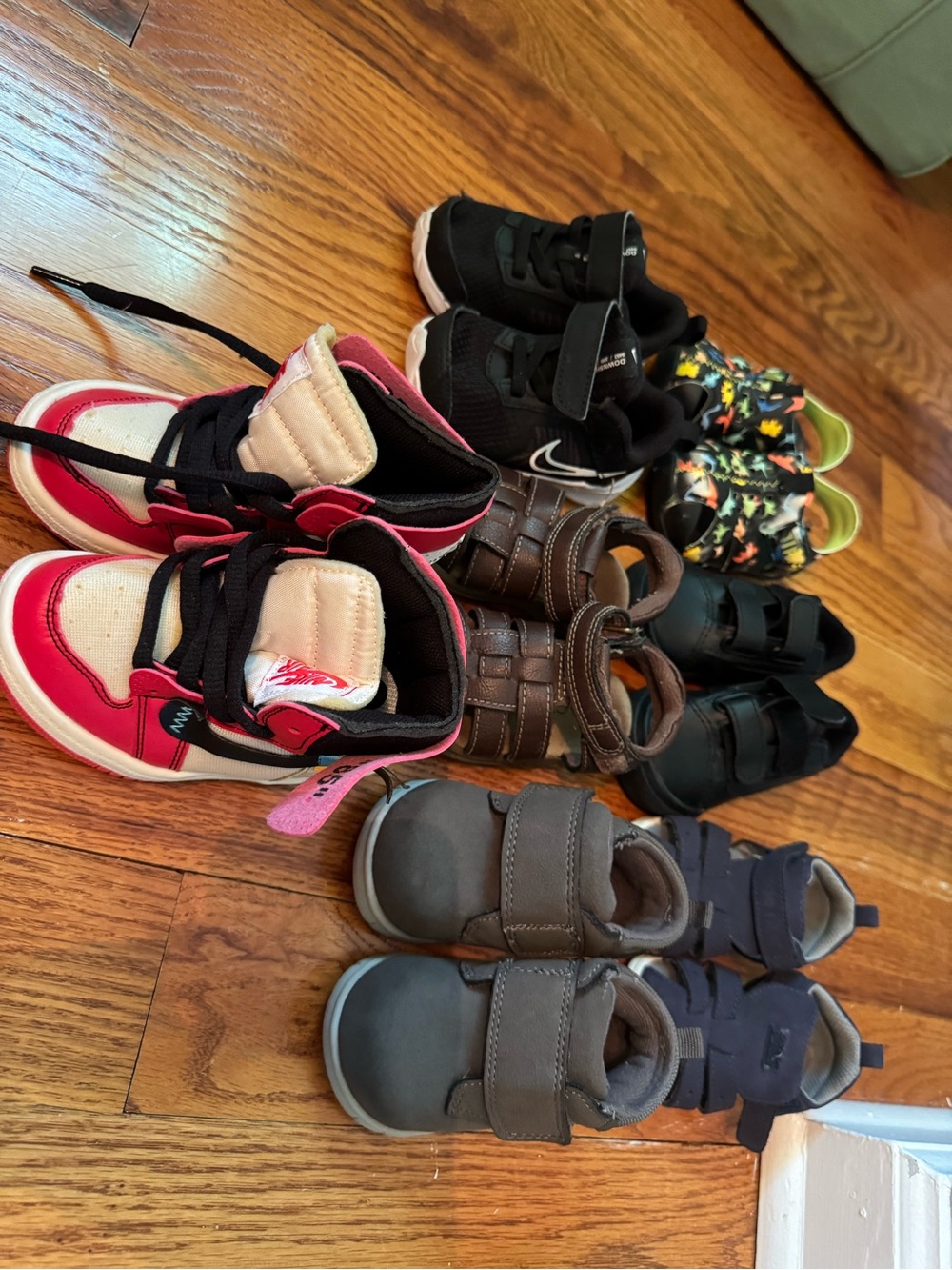 Toddler size 4 shoes (including Nike vans & carters)